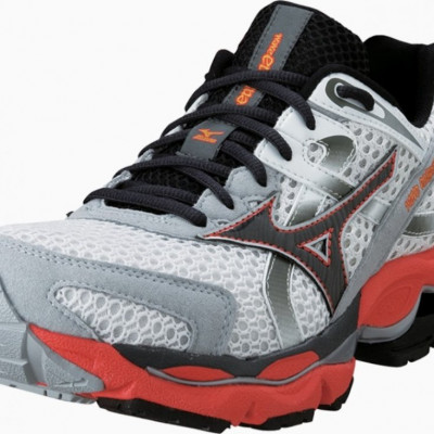  Mizuno Wave Enigma 2