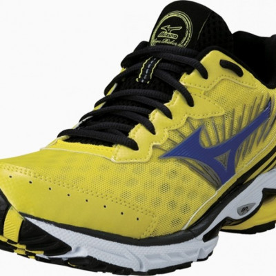  Mizuno Wave Rider 16